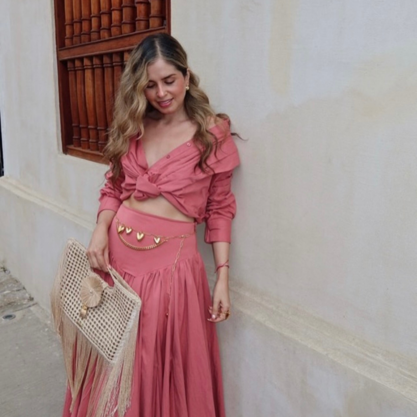 cartera sobre con flecos