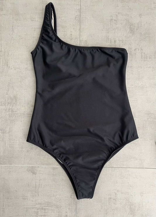 One shoulder swimsuit